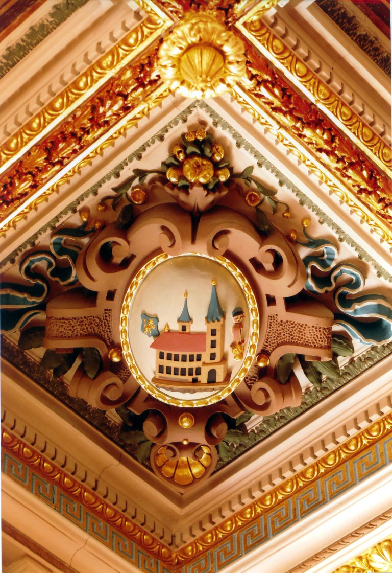 Plafond de la salle du conseil Plafond de la salle du conseil